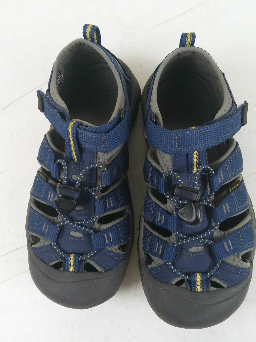 Keen Newport H2 Hiking Sandals Kids Size 3 Closed-Toe Adventure Outdoor
